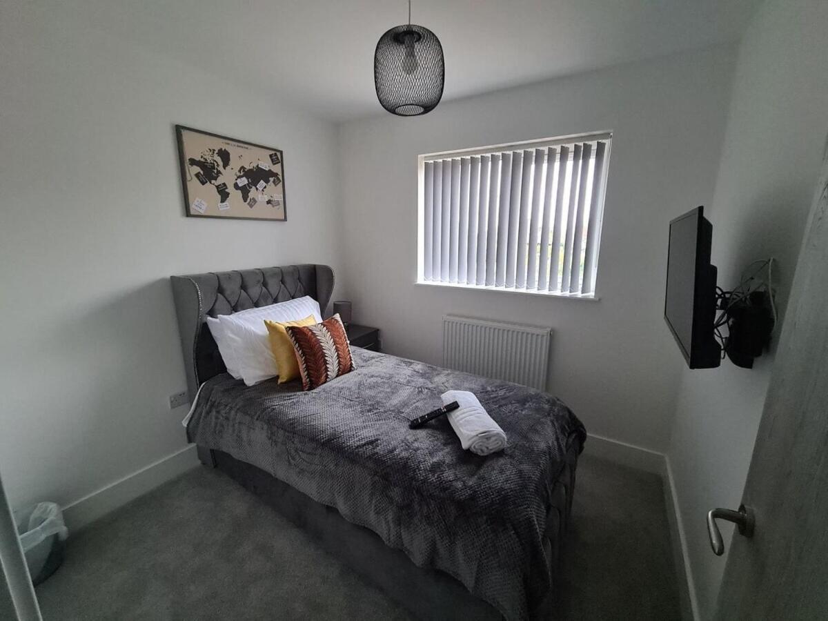 Sav 5 Bed Luxury Detached House In Leicester Humberstone Chambre photo