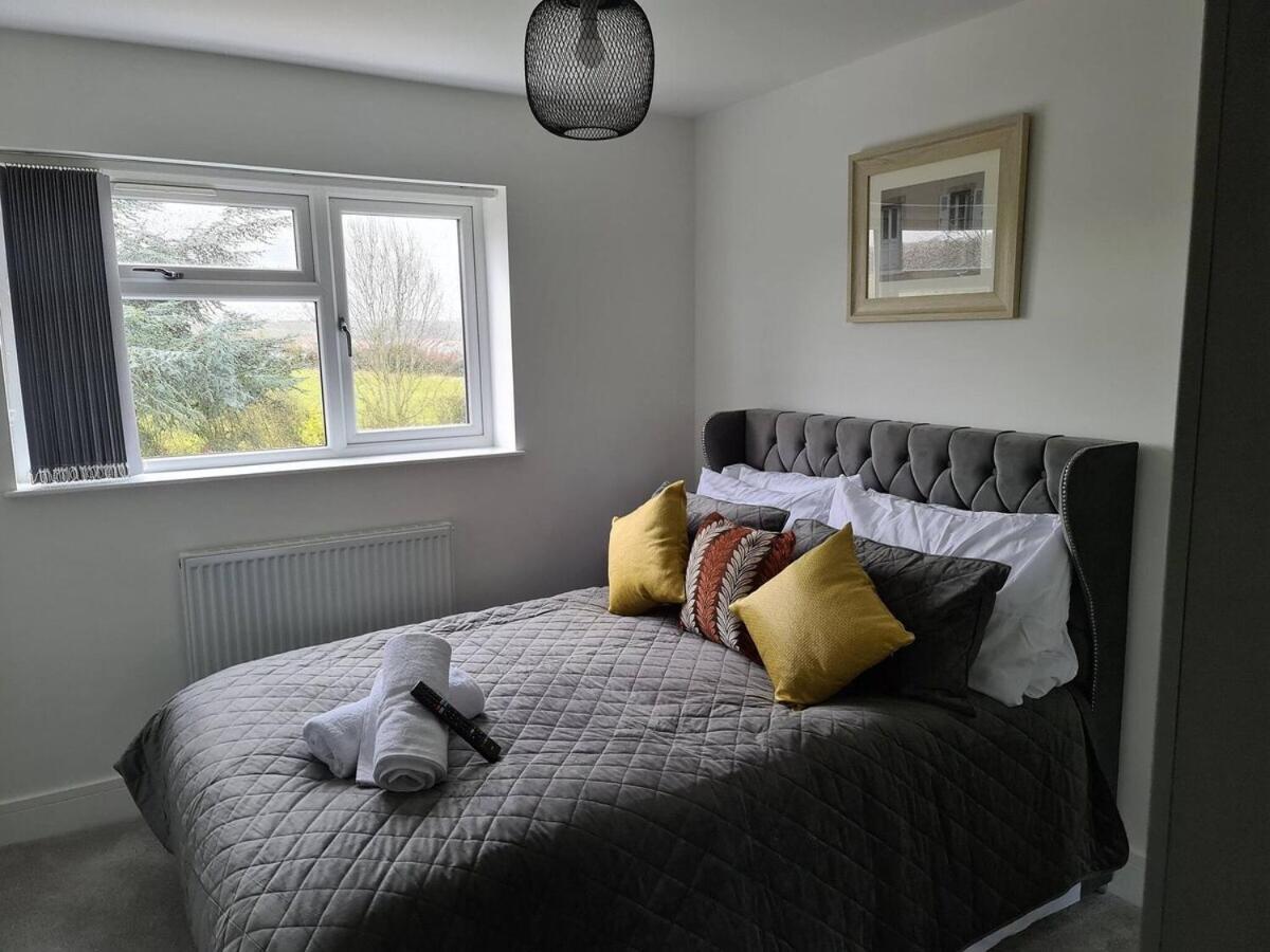 Sav 5 Bed Luxury Detached House In Leicester Humberstone Chambre photo